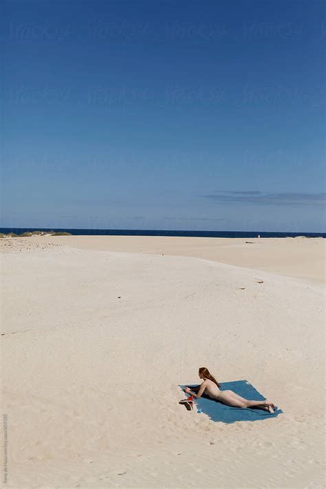 hot nude women at the beach